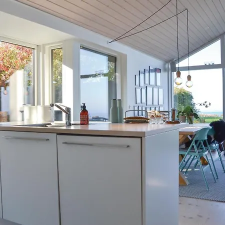 Three-bedroom Holiday In Сasa de vacaciones *